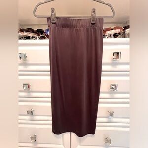 EUC - dark grey pencil skirt